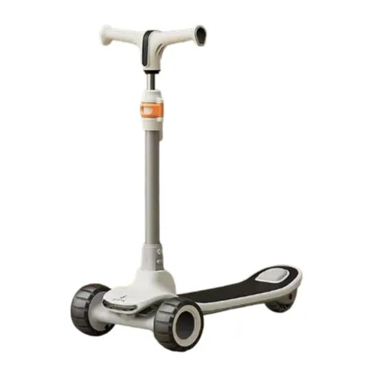 Trotinetă pentru copii cu 3 roți luminoase, platformă cu muzică și lumini, iluminare spate, alb, RTM Scooter (73029)